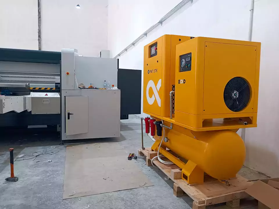 rotary screw air compressor in Spain - Screw Compressor China